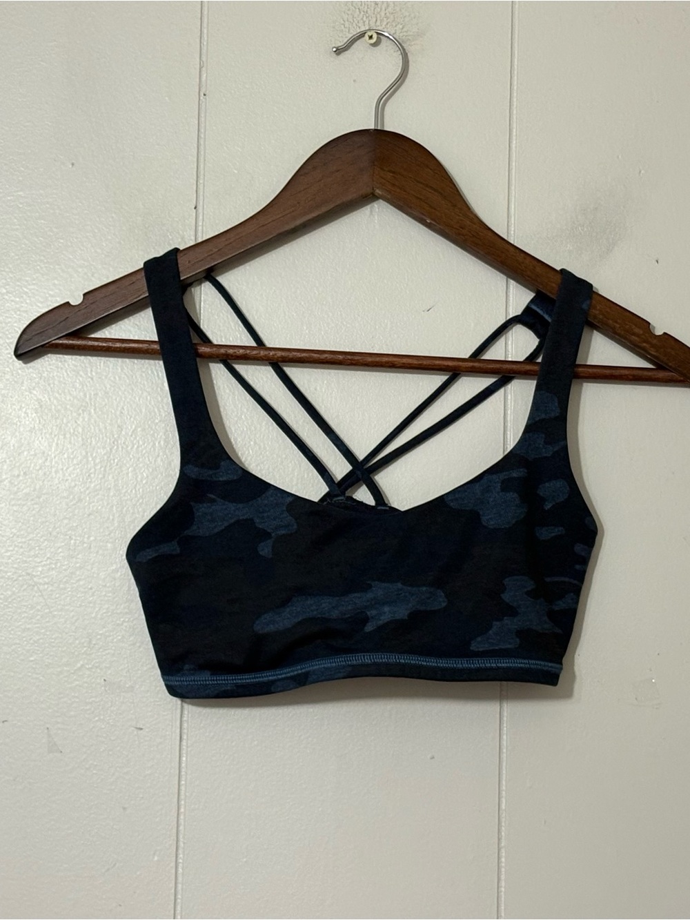 Lululemon Energy Bra Blue Black Camo Strappy Sports Bra Size 4